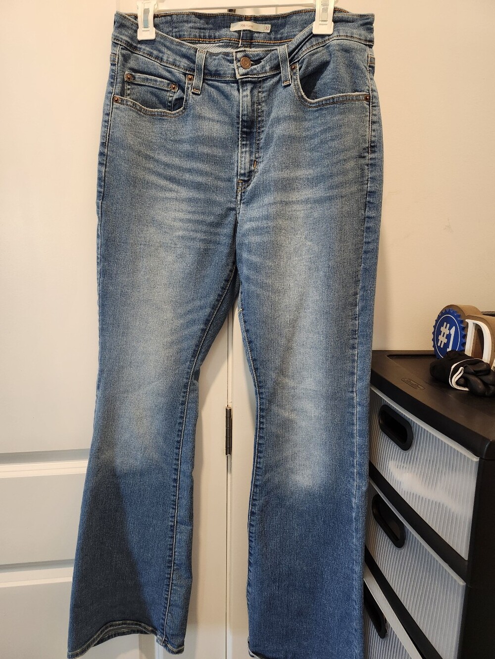 Levis Classic FLARE Women's Light Blue Denim Jeans